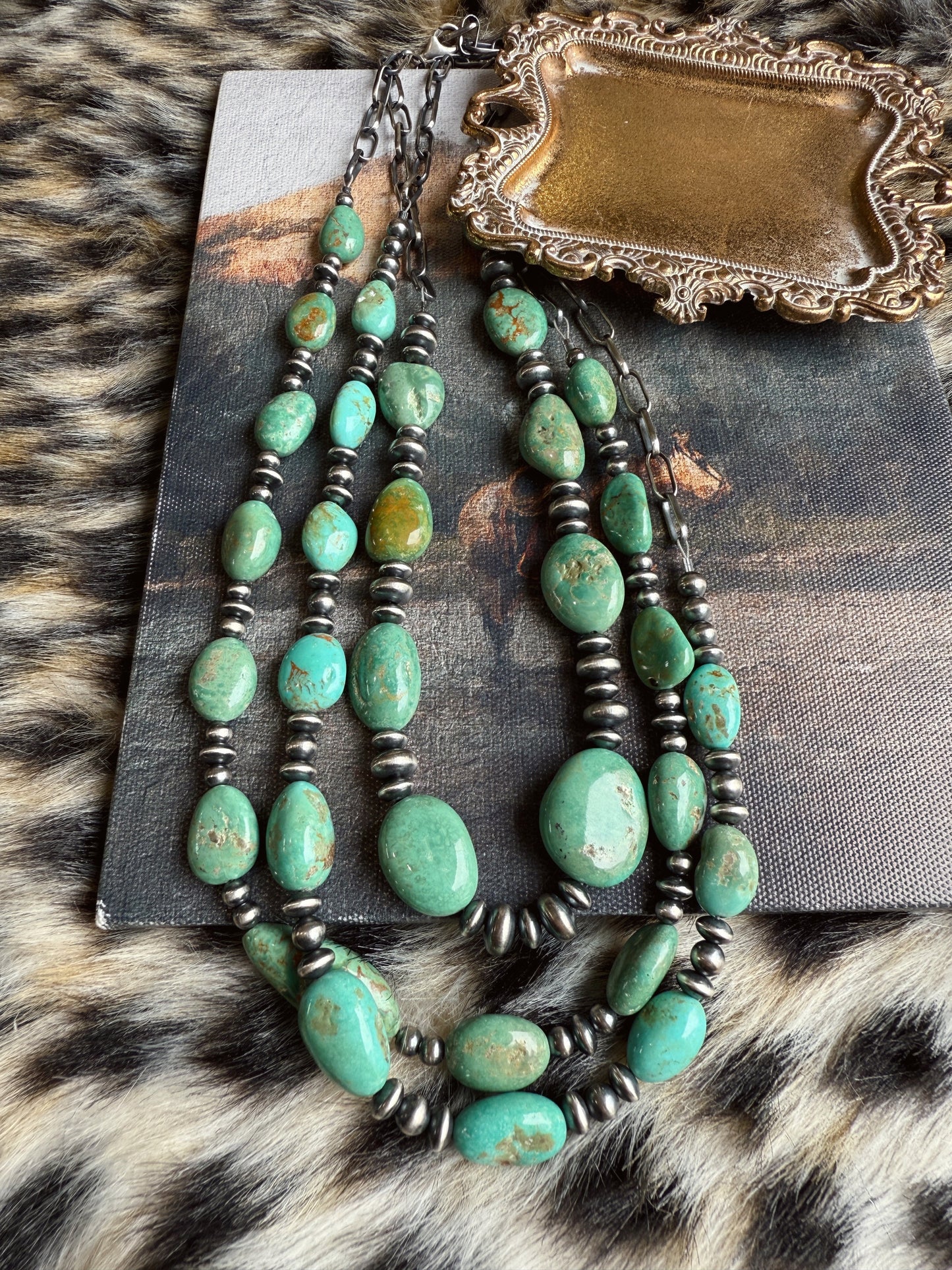 THE JARVIS NECKLACE