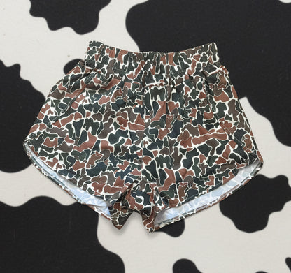 Trendy retro duck camo athletic shorts