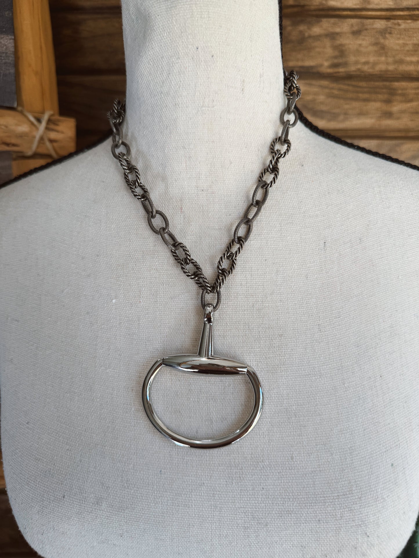 THE HALF BIT NECKLACE - SILVER