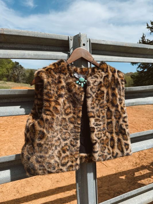 THE LEOPARD FUR VEST