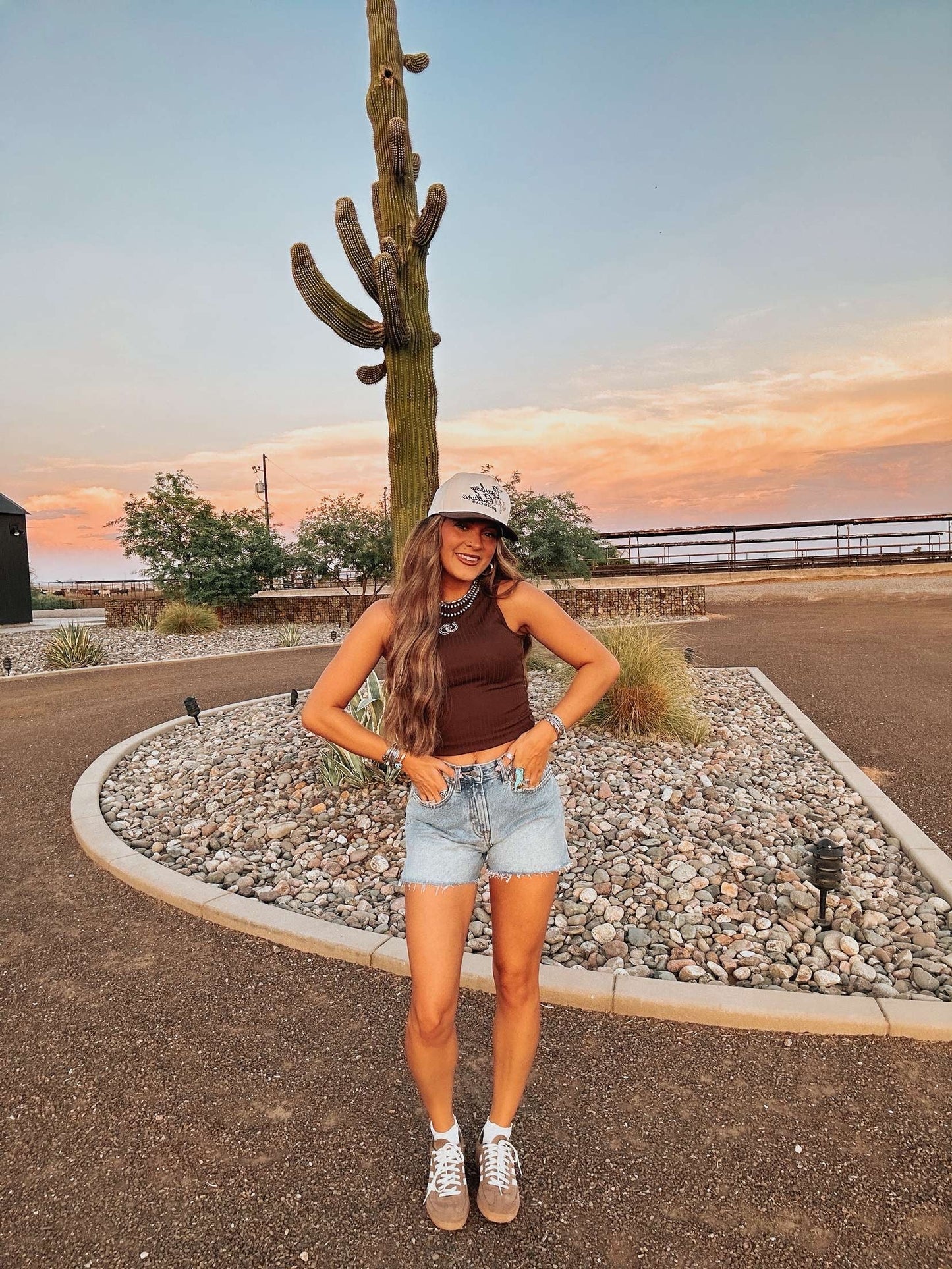 THE HORSESHOE EMBROIDERED TANK